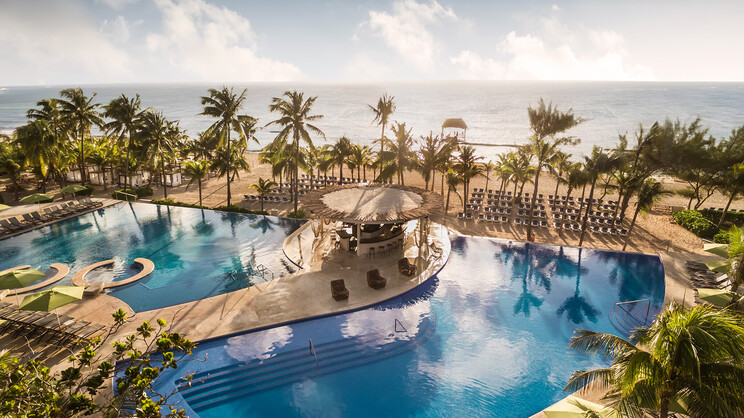 Essence @ The Fives Beach